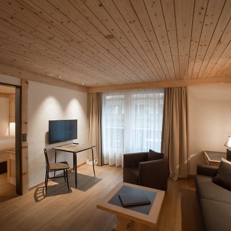 Bernerhof Swiss Quality Hotel Gstaad Exterior photo